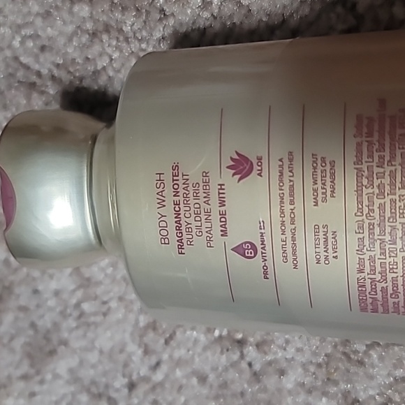 Bath and body works luminous shower gel NEW! Body wash - Picture 2 of 4